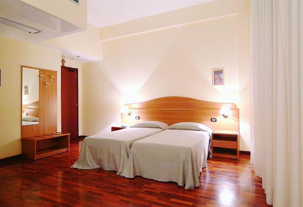 Hotel Il Duca D'Este Феррара Экстерьер фото