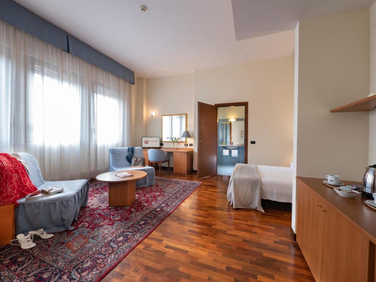 Hotel Il Duca D'Este Феррара Экстерьер фото